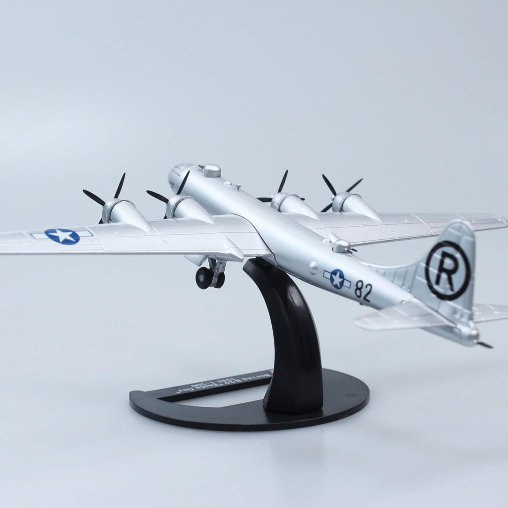 1/200 Scale B-29 Bomber Aircraft Model Alloy Diecast Plane P215