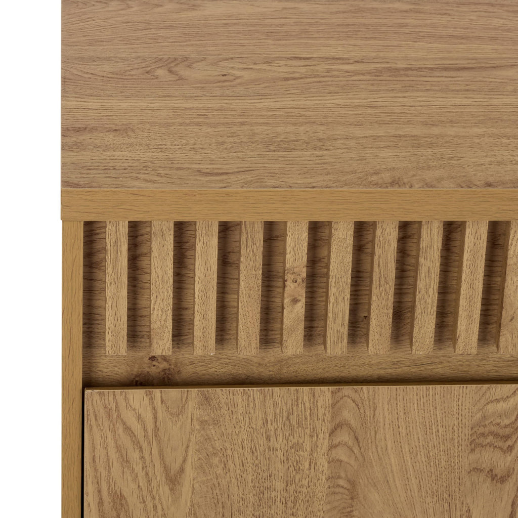 Oak 2-Door Media Stand E151